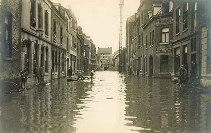 straten in Maastricht helemaal ondergelopen in 1926